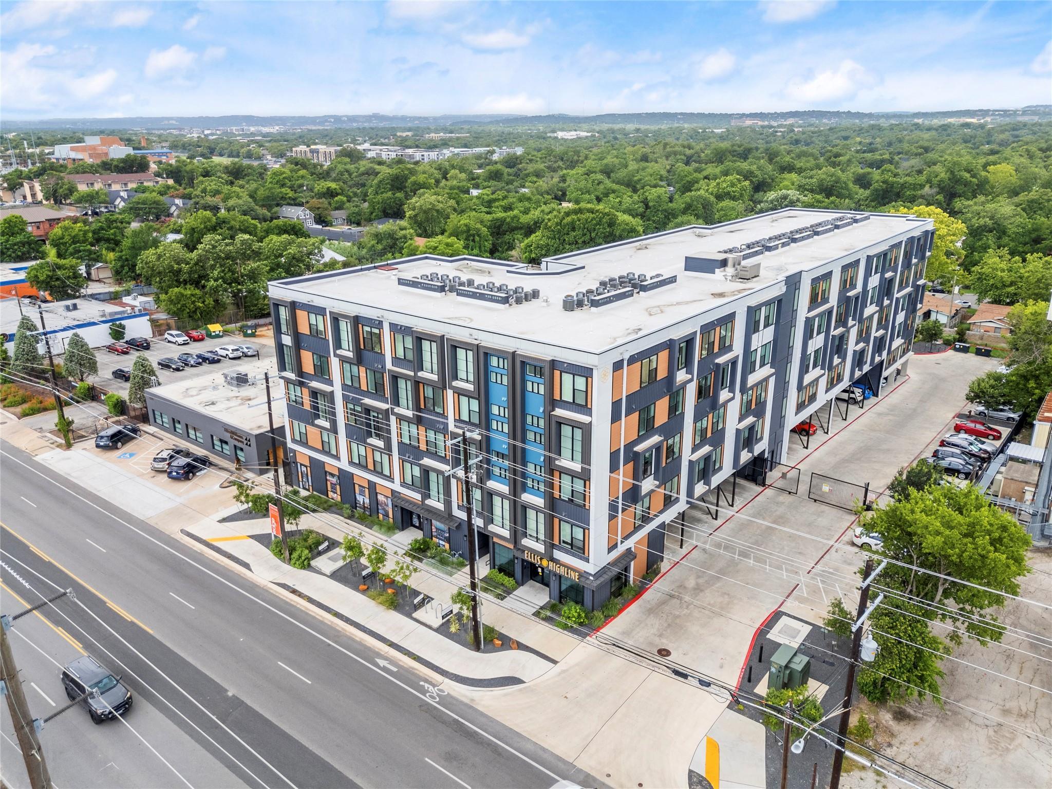 6324 N Lamar BLVD # 213