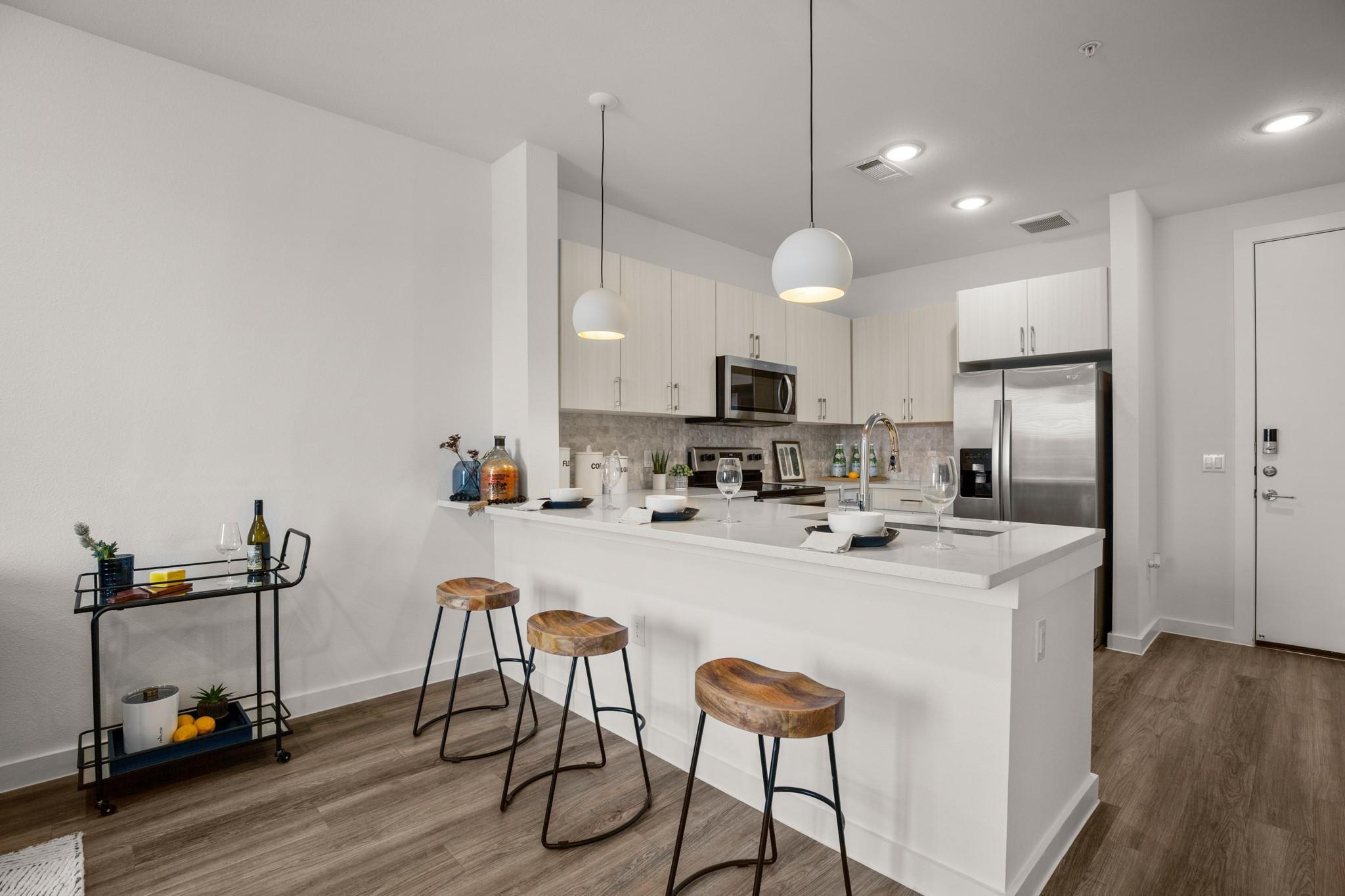 6324 N Lamar BLVD # 213