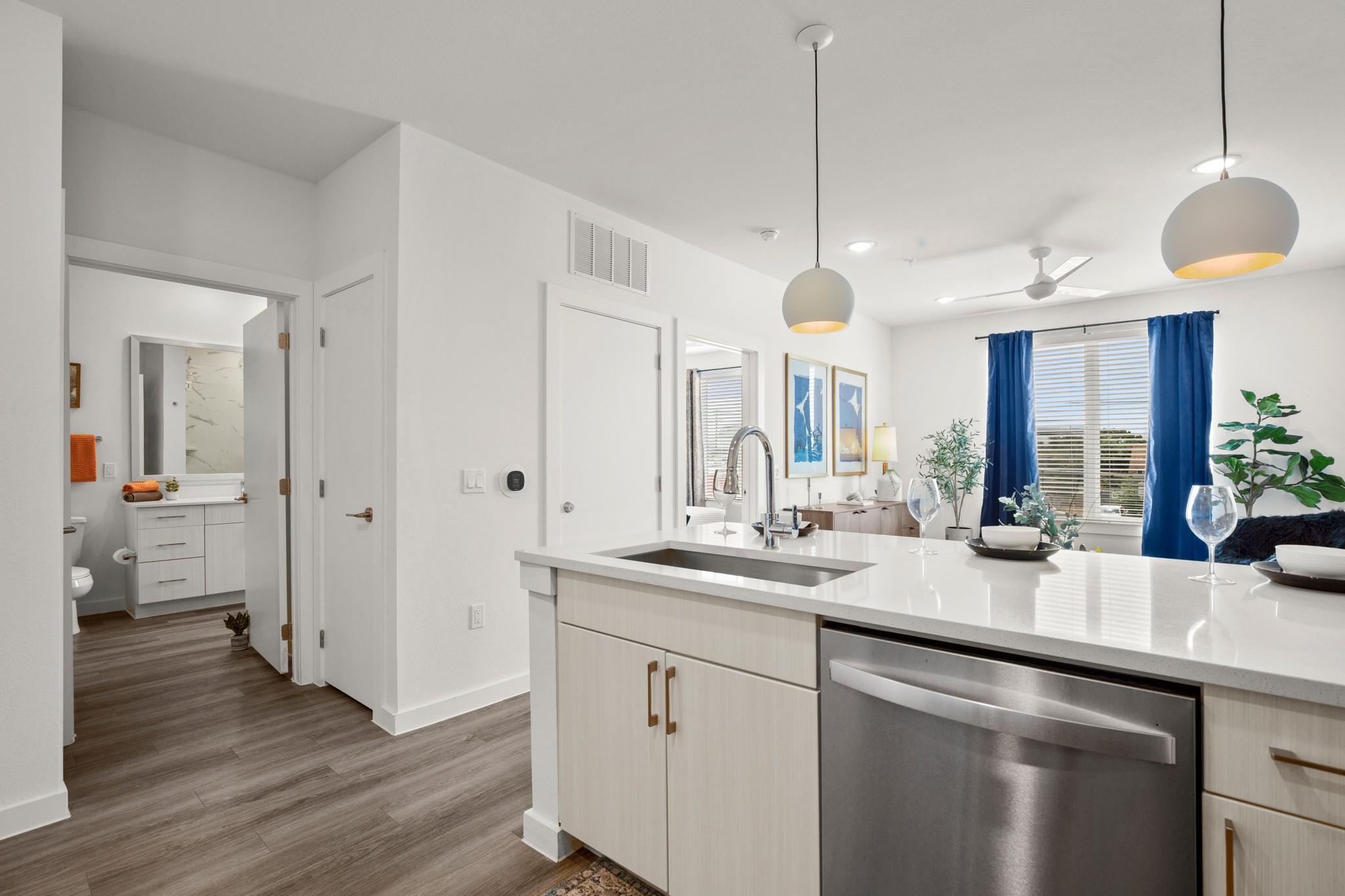 6324 N Lamar BLVD # 213