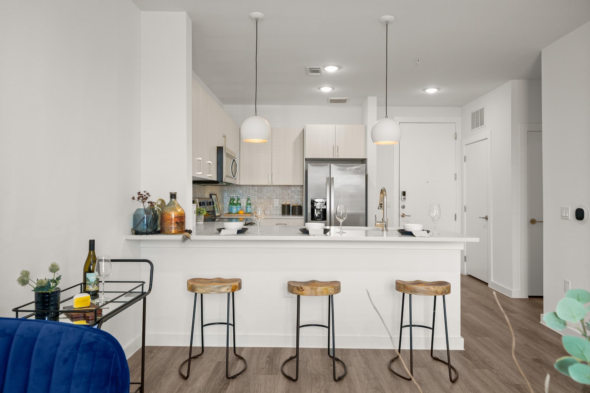 6324 N Lamar BLVD # 213