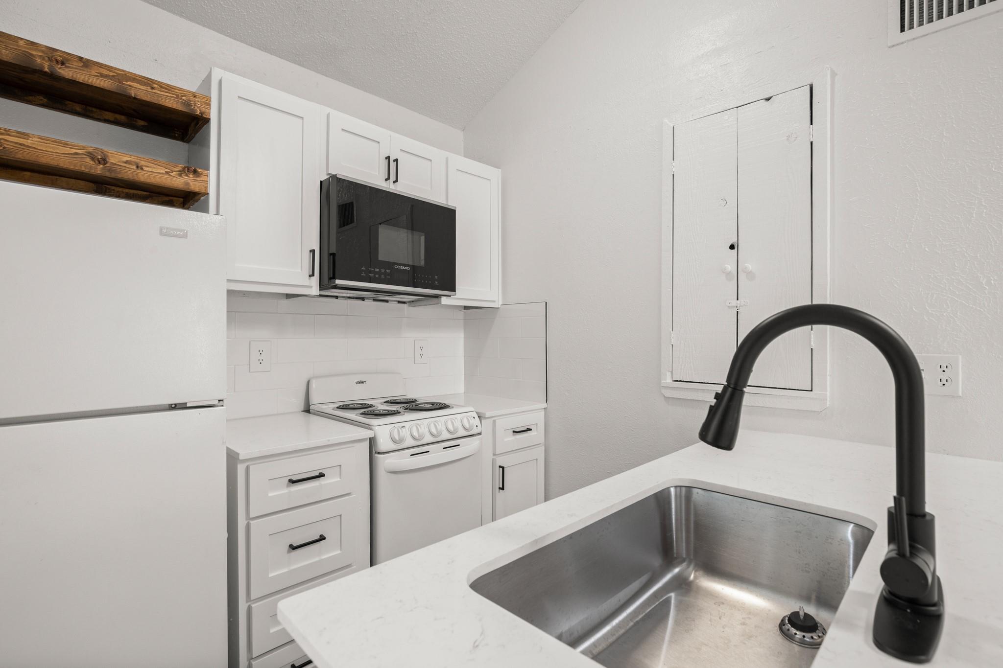 4205 Speedway Ave # 301