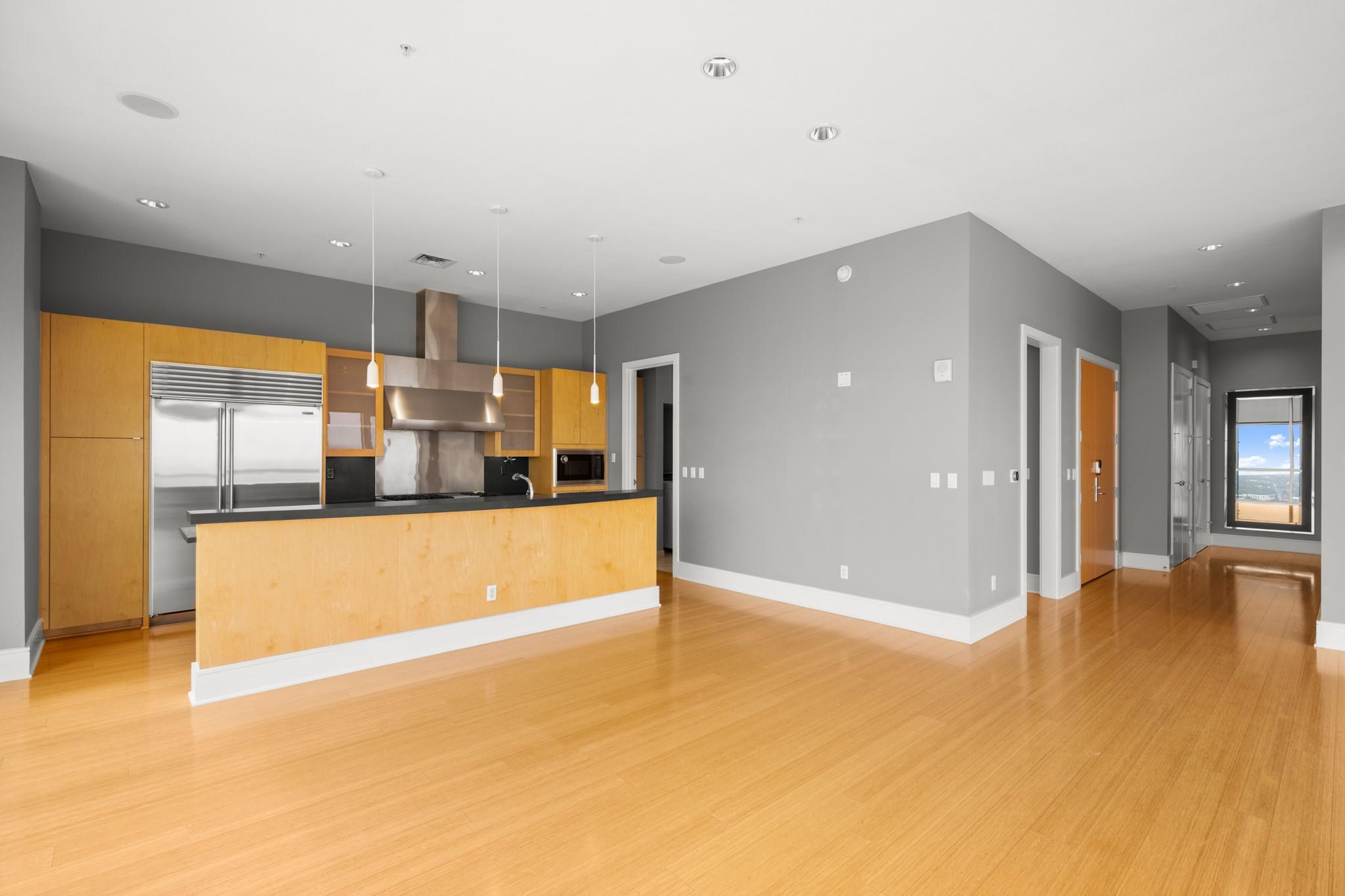 555 E 5th ST # 2901