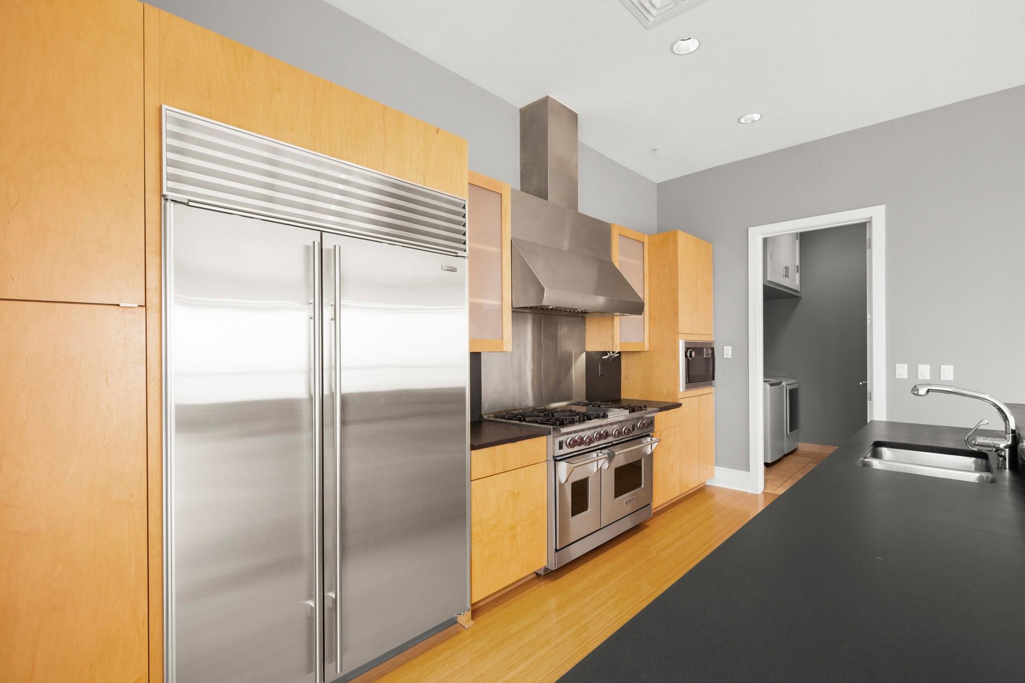 555 E 5th ST # 2901