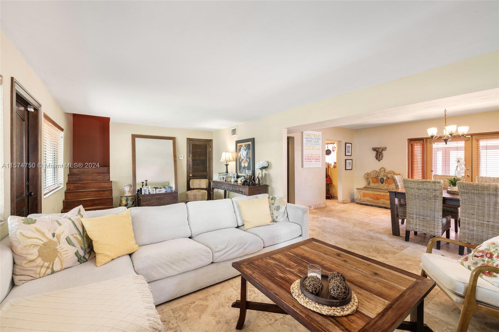 446 Minorca Ave