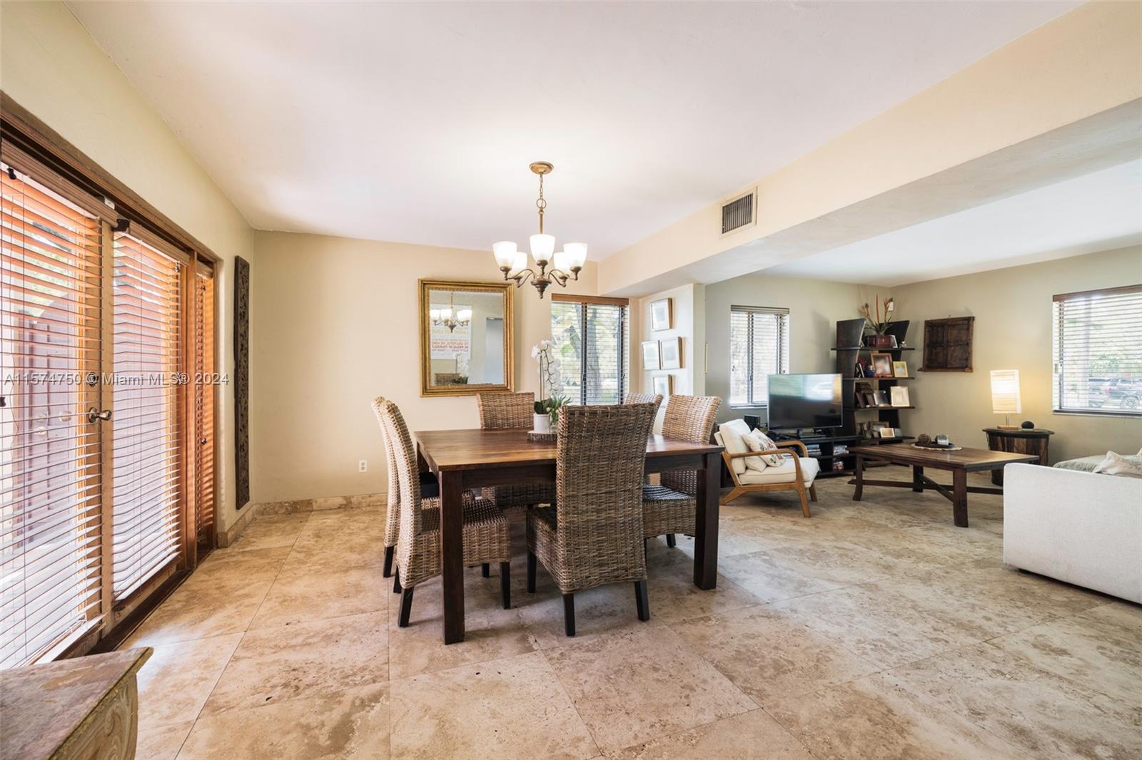 446 Minorca Ave
