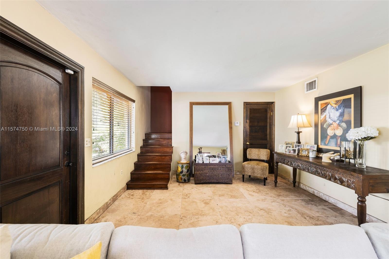 446 Minorca Ave