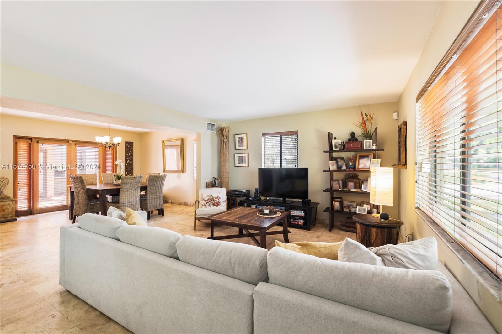 446 Minorca Ave