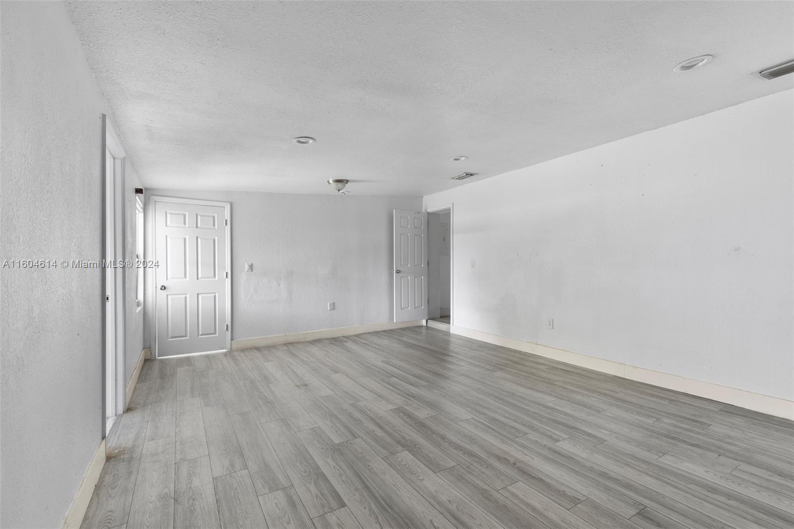 5050 SW 113th Ct