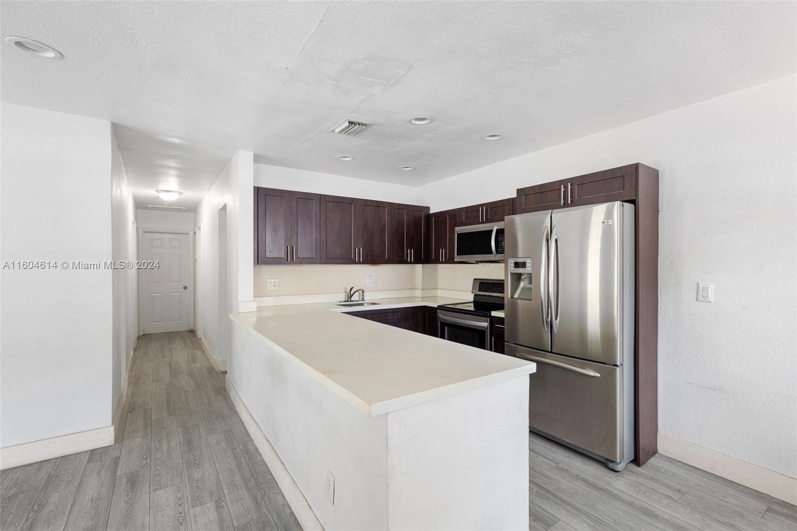 5050 SW 113th Ct