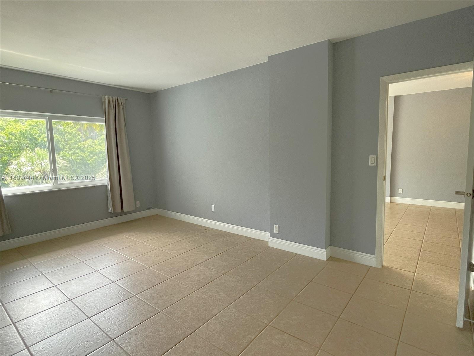 100 Edgewater Dr # 309