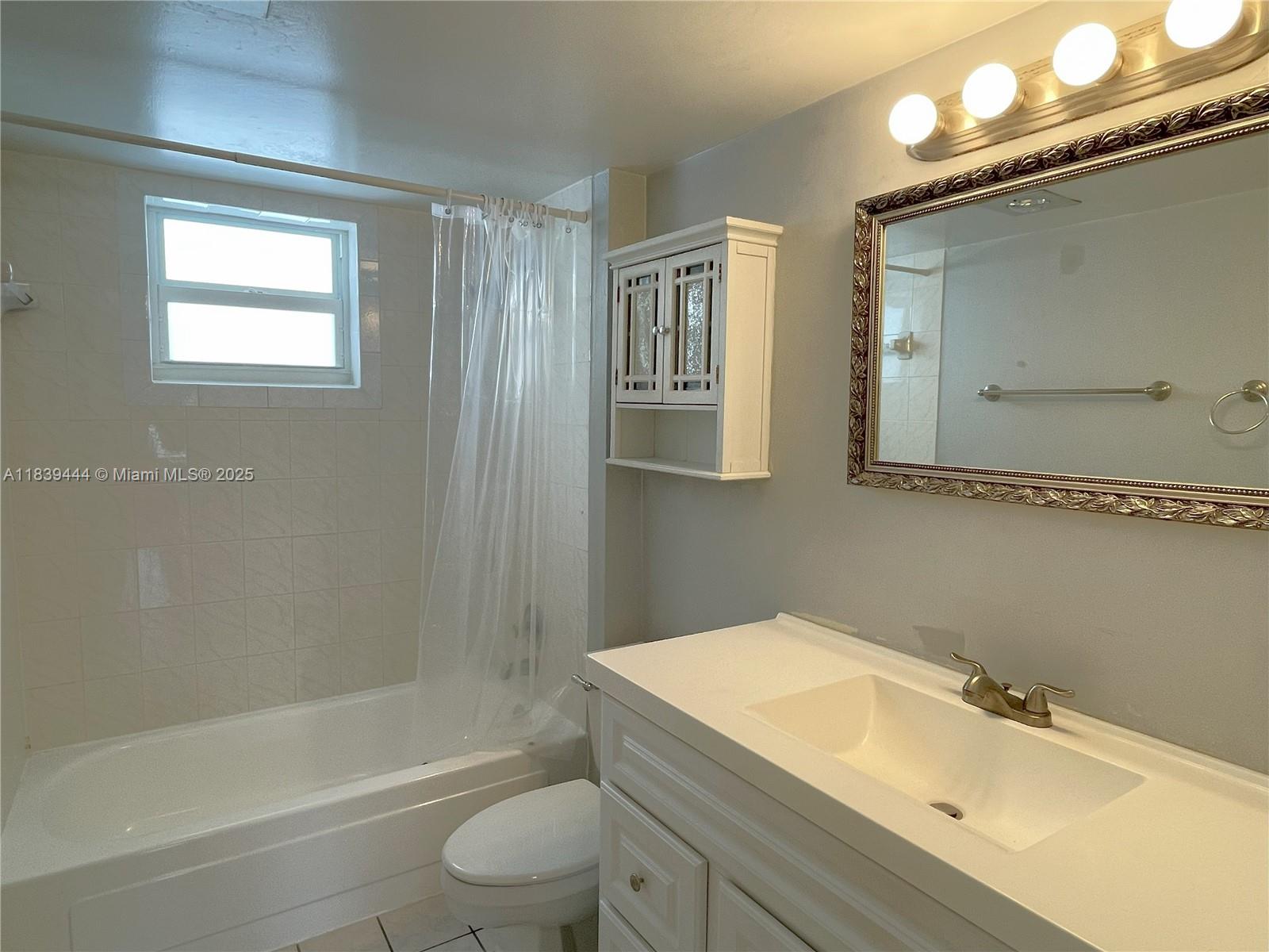 100 Edgewater Dr # 309