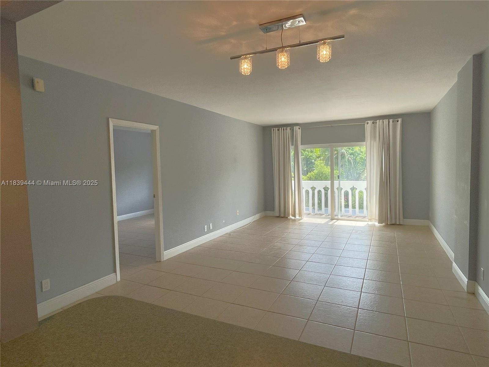 100 Edgewater Dr # 309