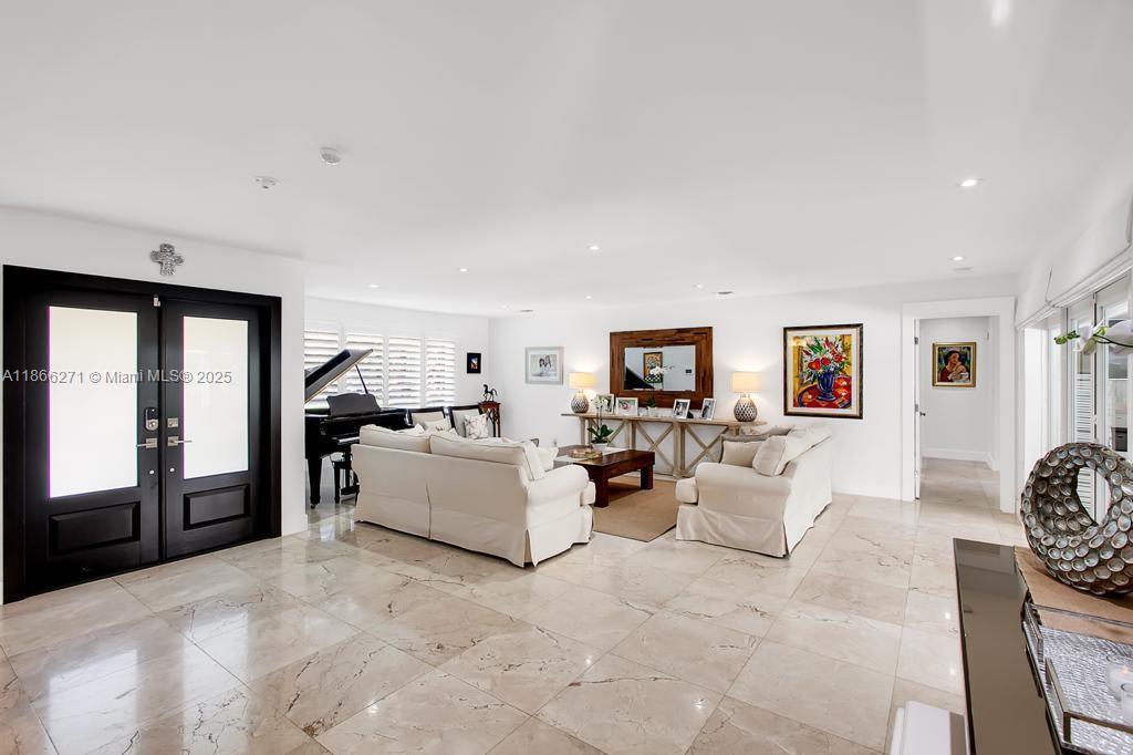 13040 SW 70th Ave # 0, Pinecrest Unit: 0