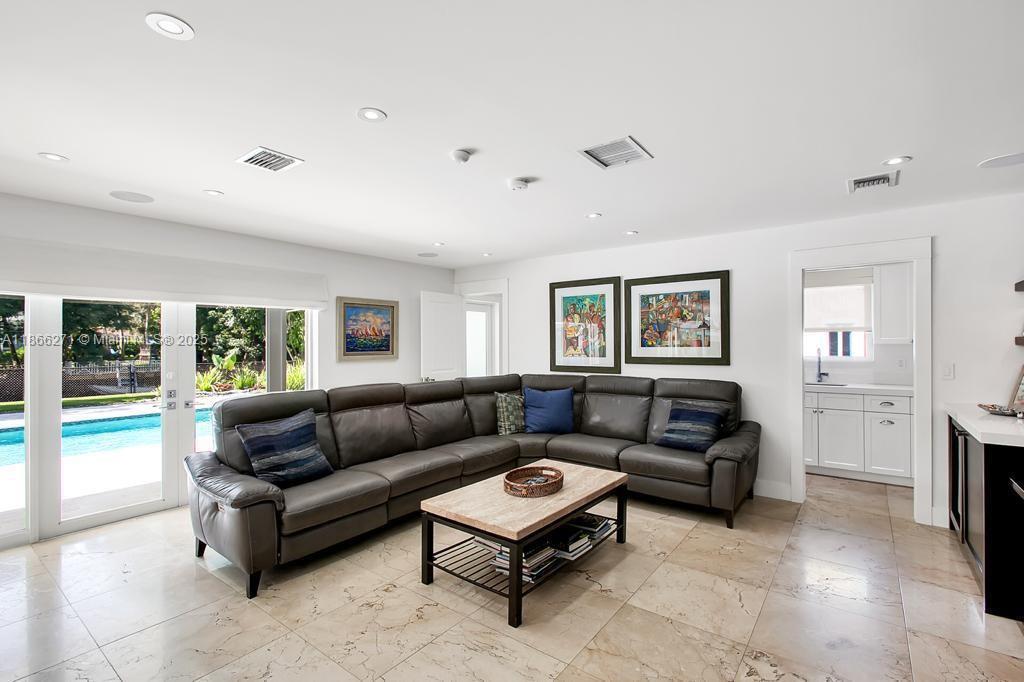 13040 SW 70th Ave # 0, Pinecrest Unit: 0