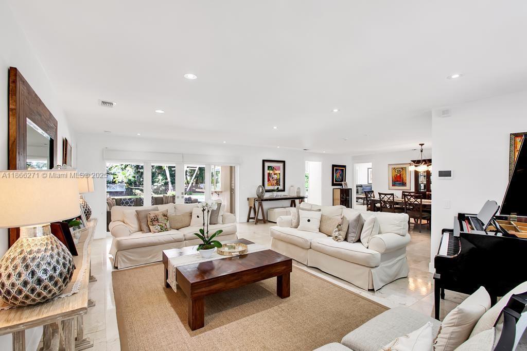 13040 SW 70th Ave # 0, Pinecrest Unit: 0