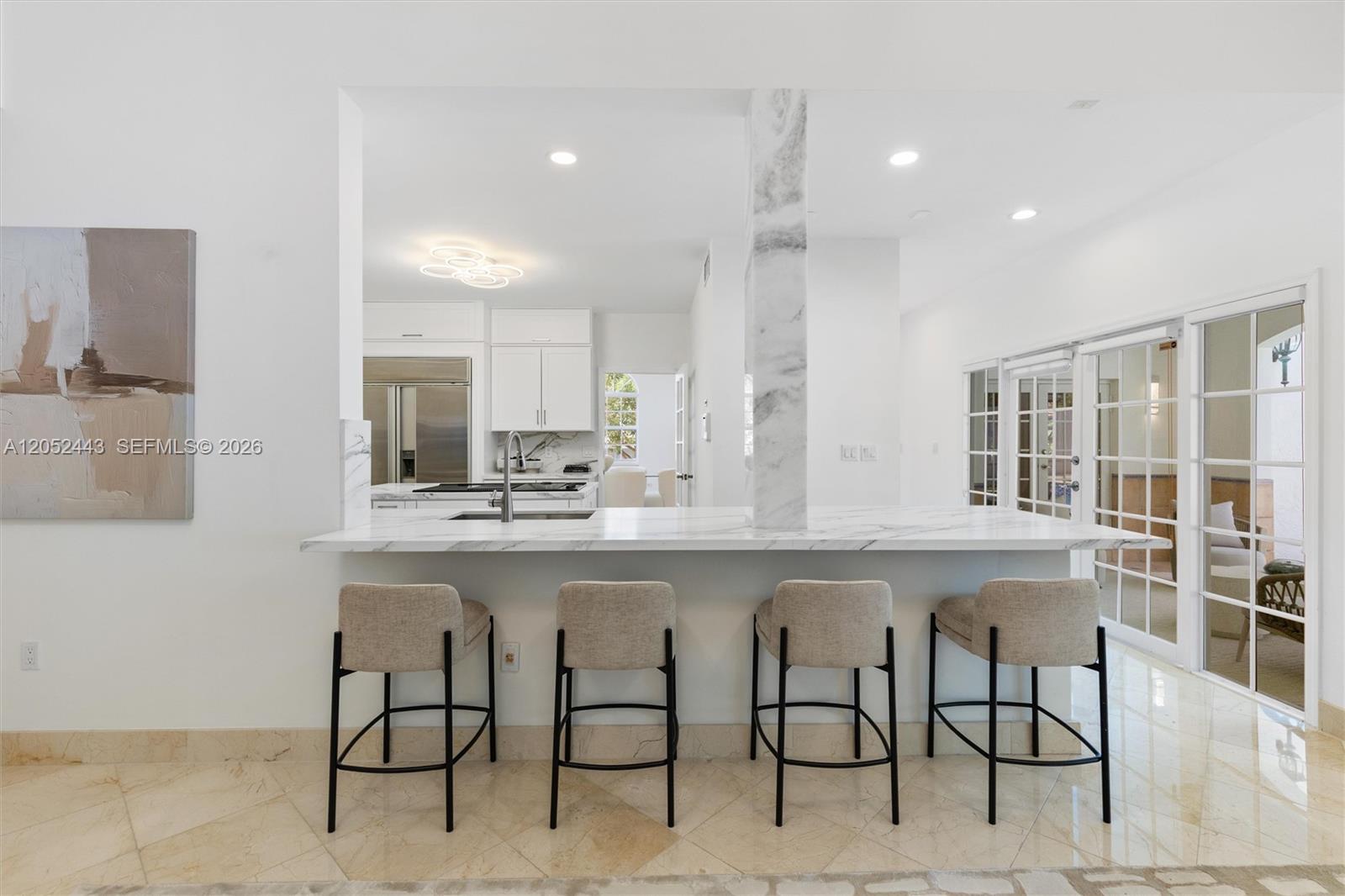 145 W Sunrise Ave