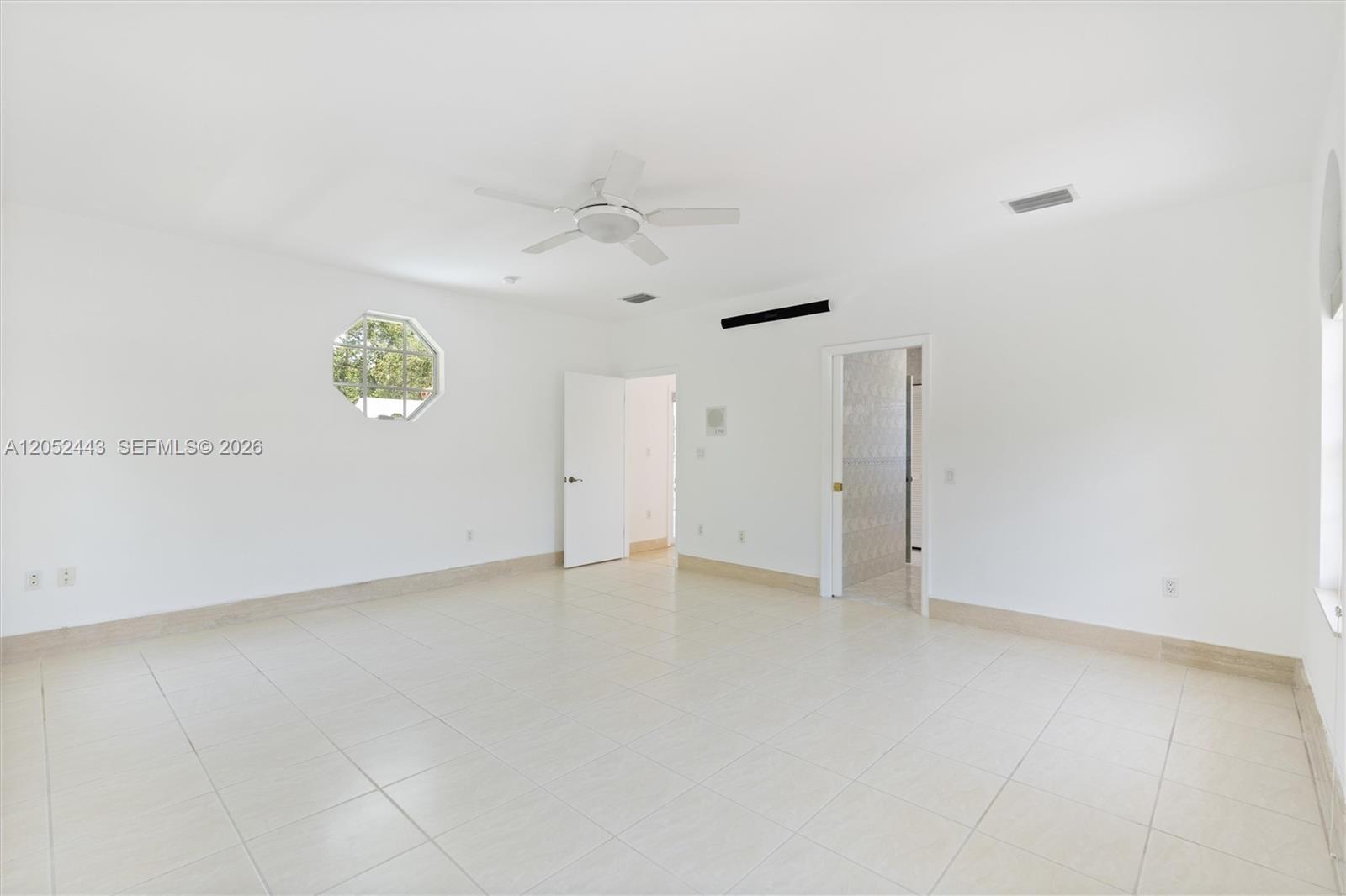 145 W Sunrise Ave