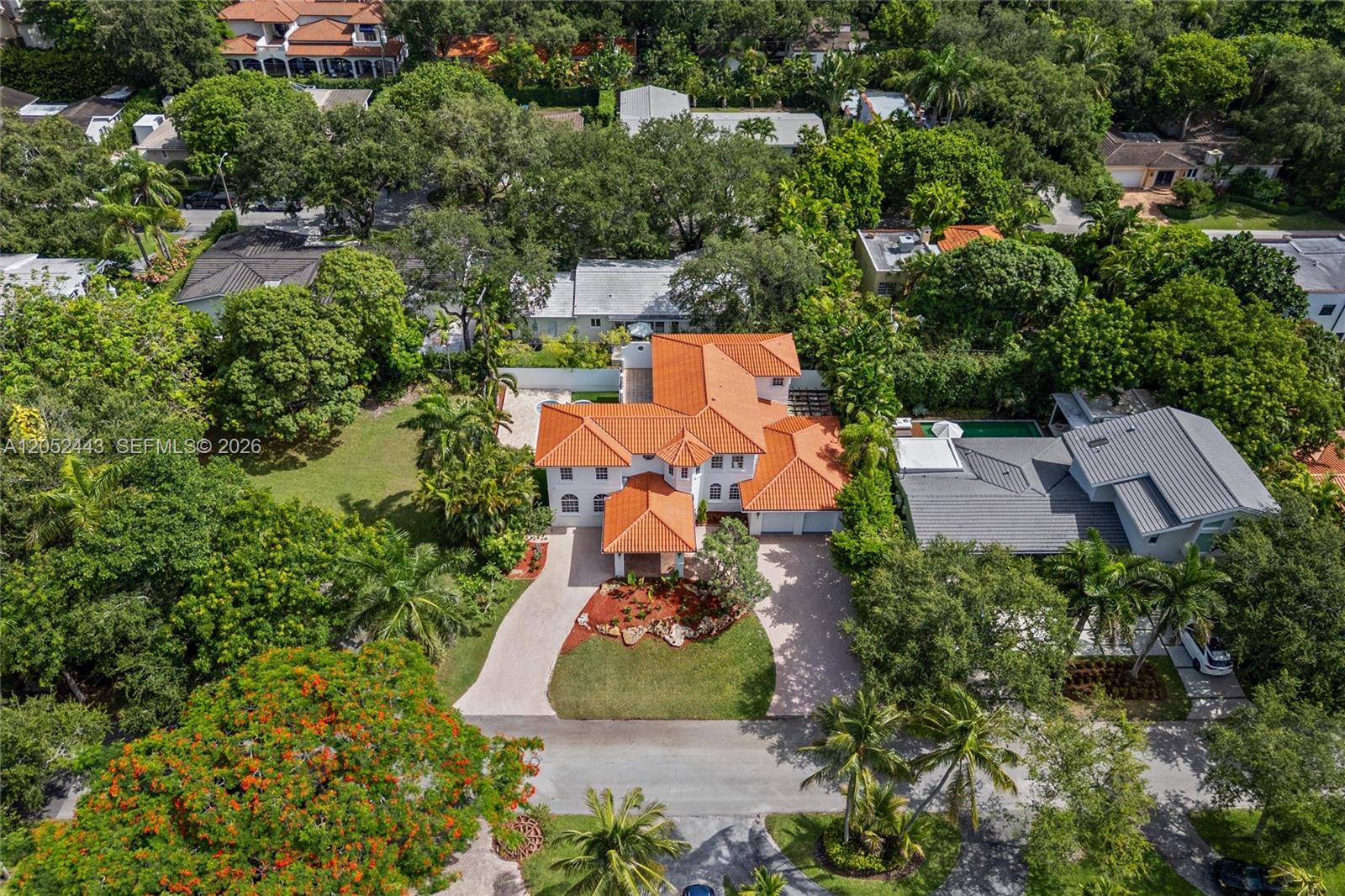 145 W Sunrise Ave