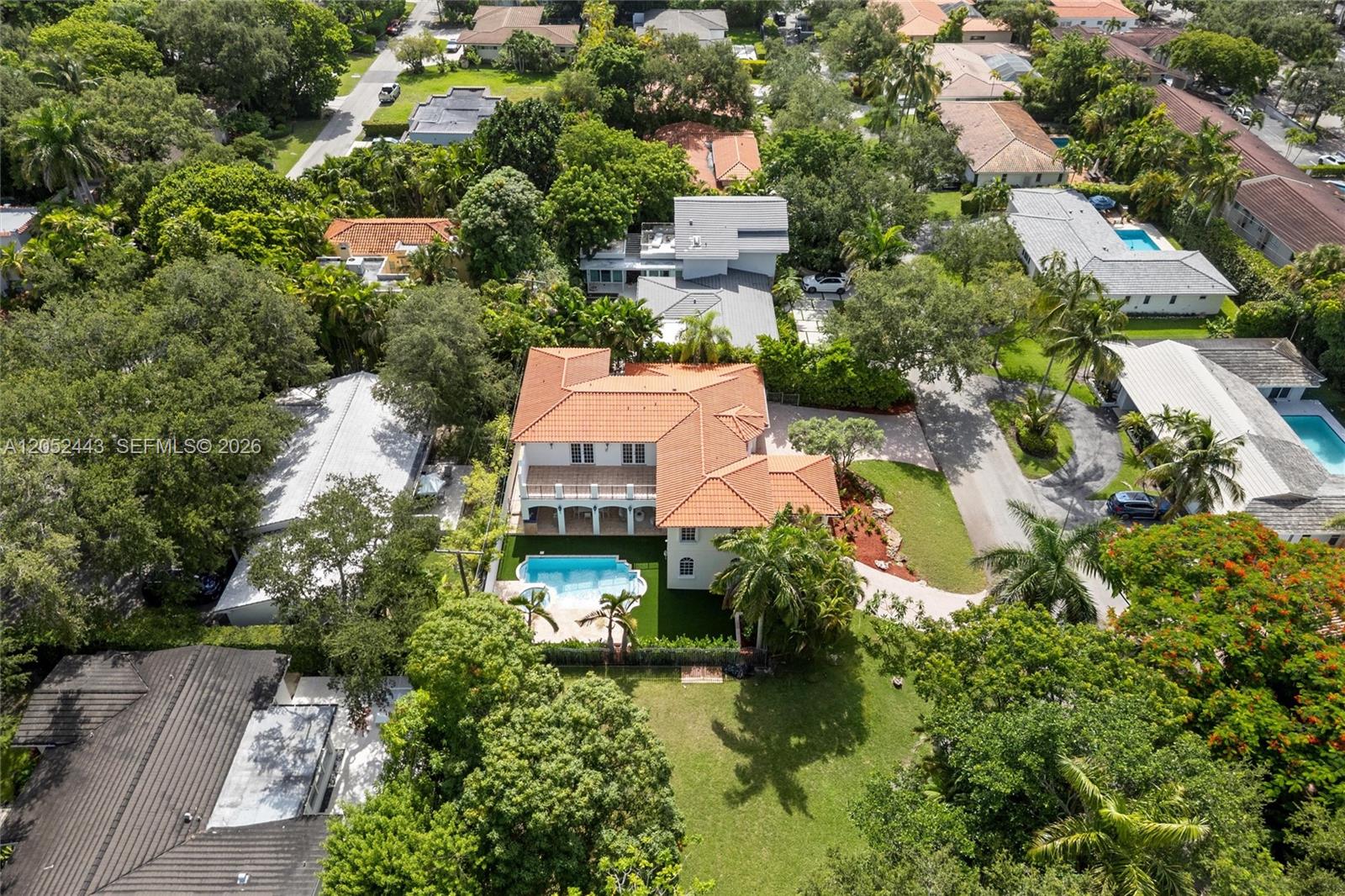 145 W Sunrise Ave