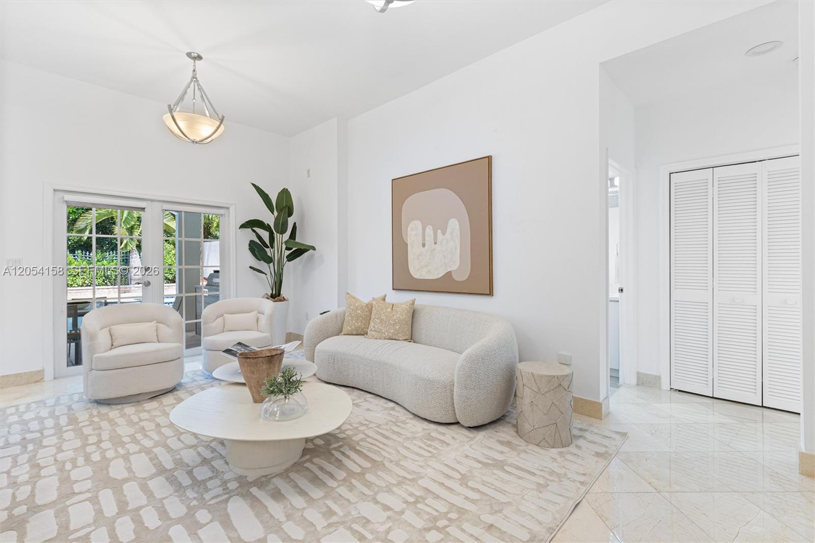 145 W Sunrise Ave