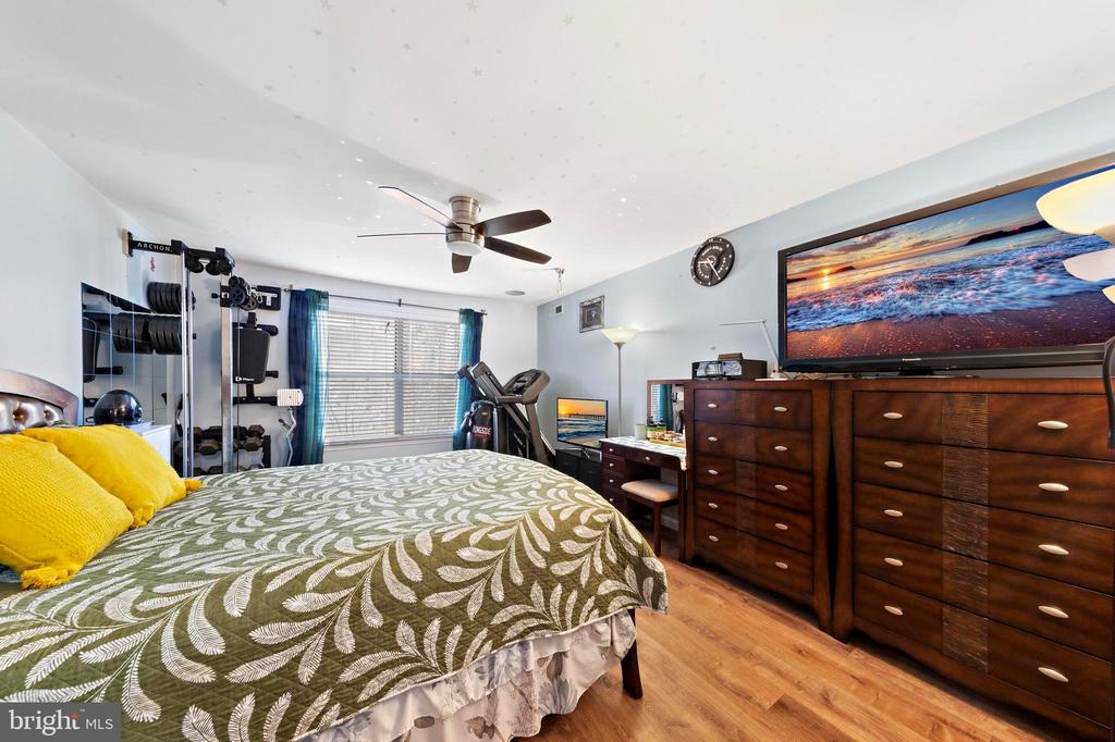 811 FISHERS CREEK ROAD