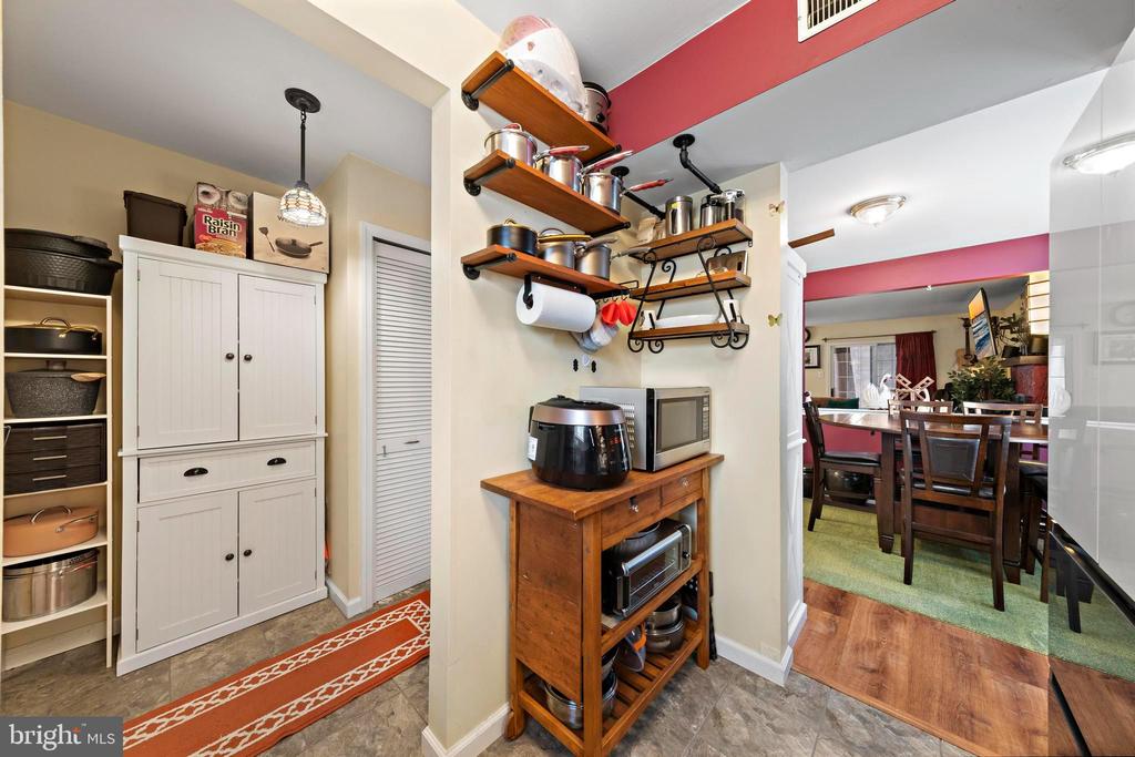 811 FISHERS CREEK ROAD