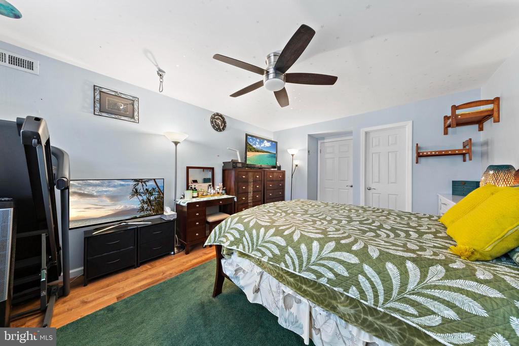 811 FISHERS CREEK ROAD