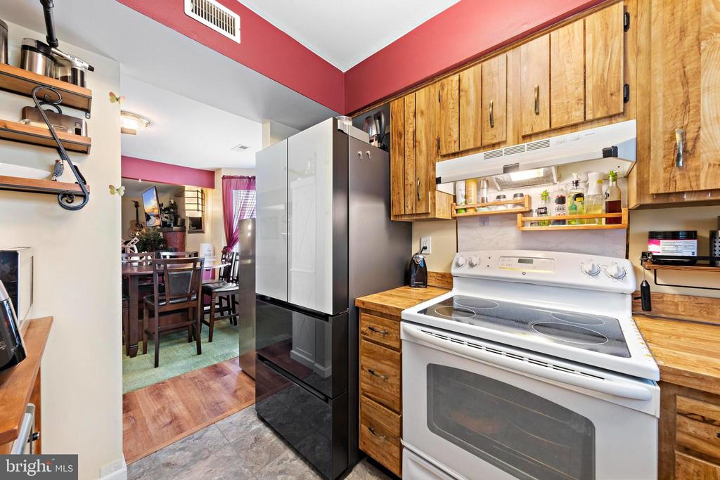 811 FISHERS CREEK ROAD