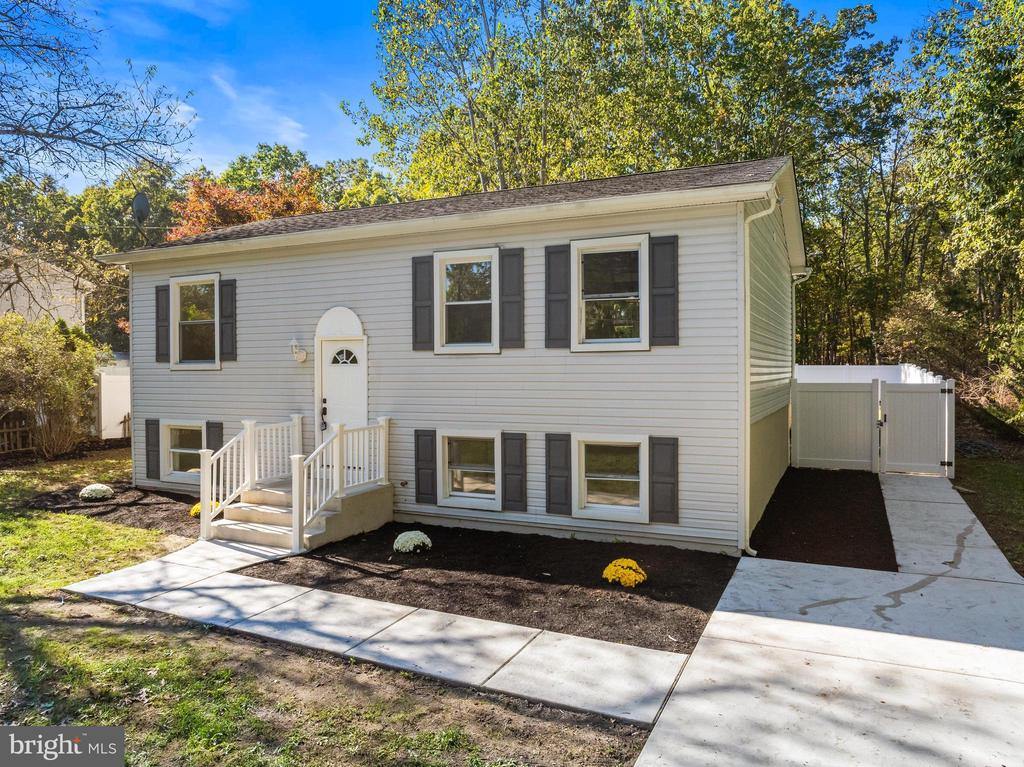716 6TH ROAD