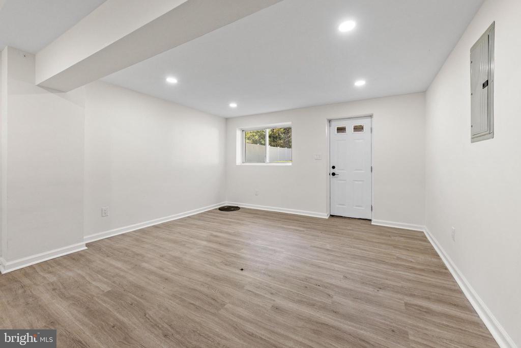 716 6TH ROAD