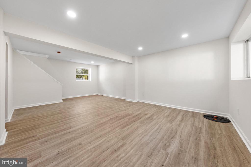 716 6TH ROAD