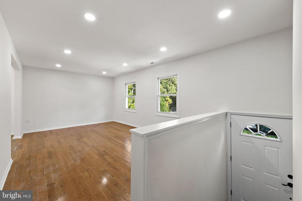 716 6TH ROAD