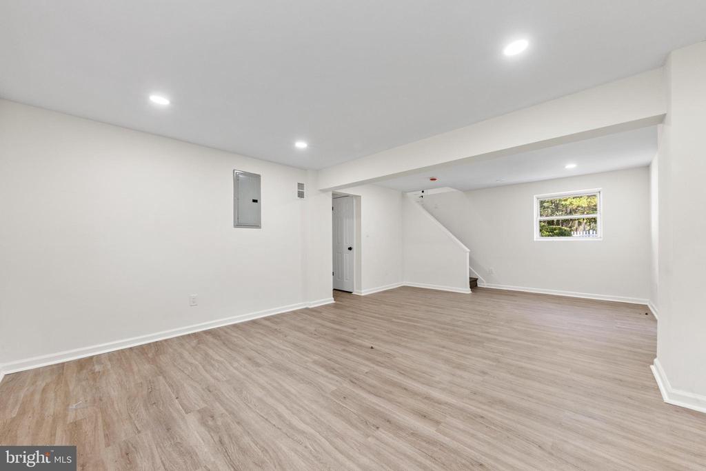716 6TH ROAD