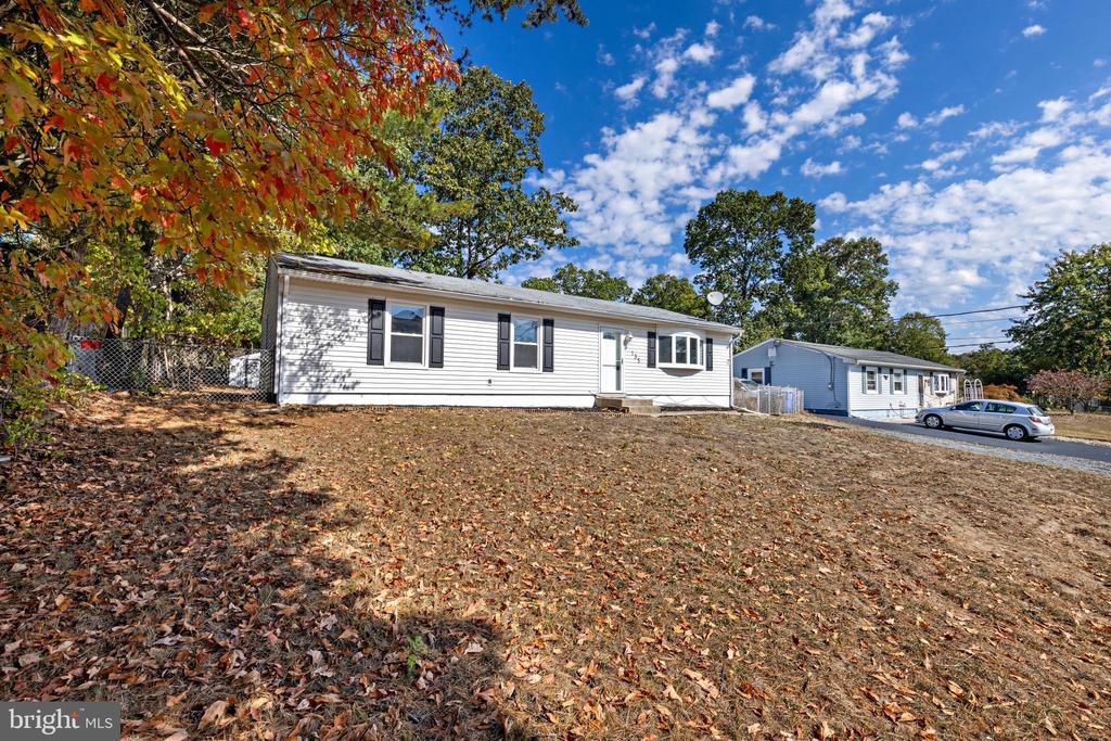 135 HANOVER BOULEVARD