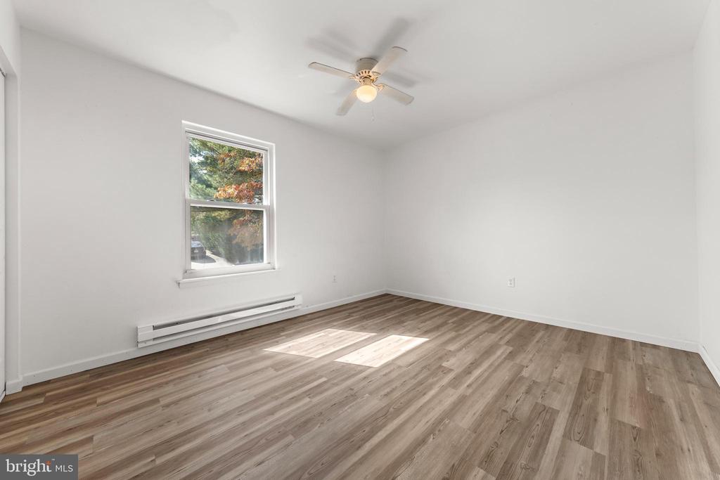 135 HANOVER BOULEVARD