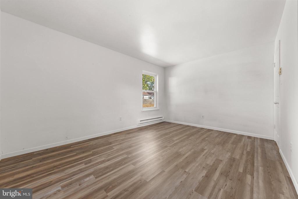 135 HANOVER BOULEVARD