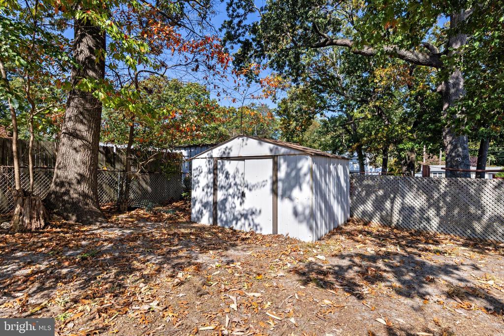 135 HANOVER BOULEVARD