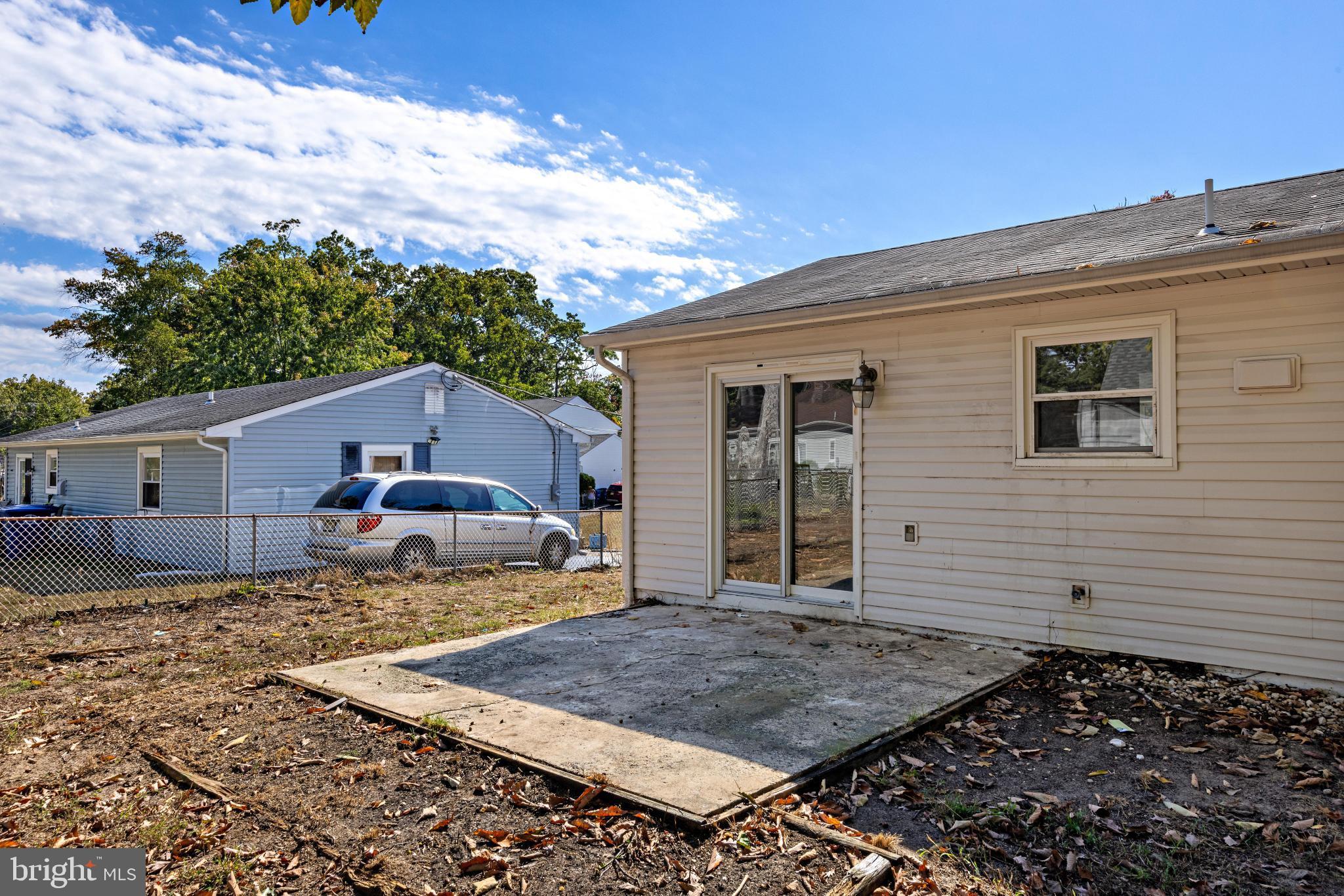 135 HANOVER BOULEVARD