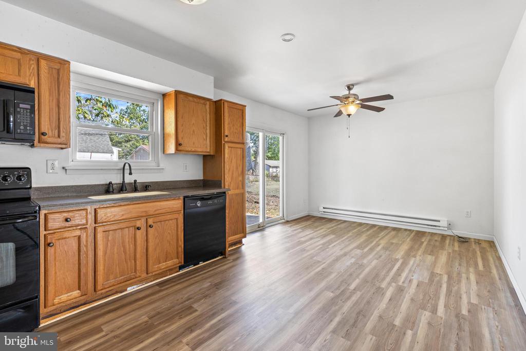 135 HANOVER BOULEVARD