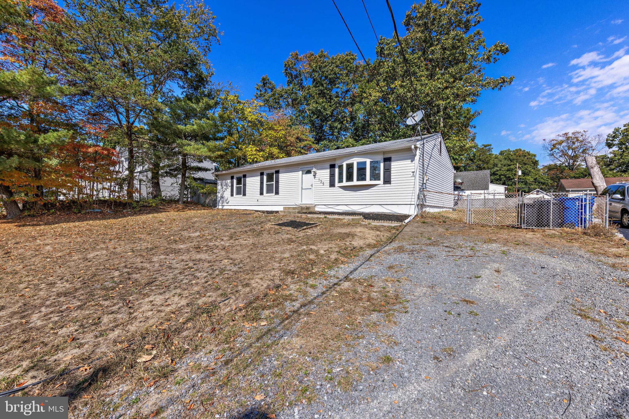 135 HANOVER BOULEVARD