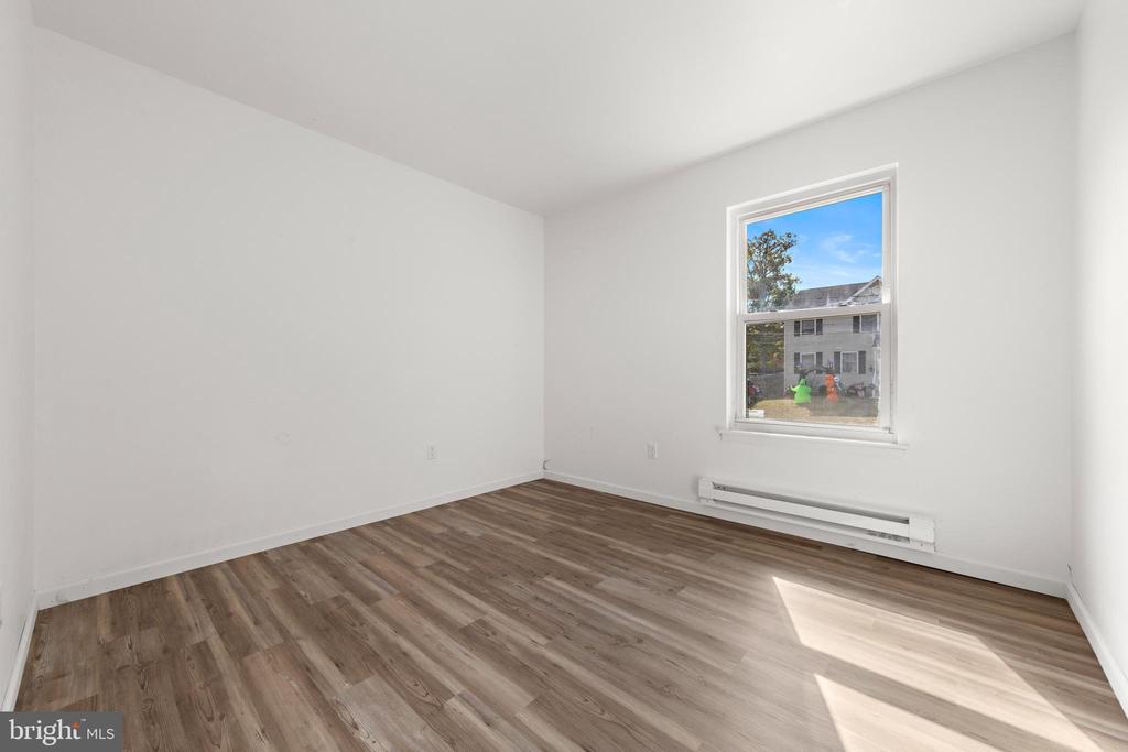 135 HANOVER BOULEVARD