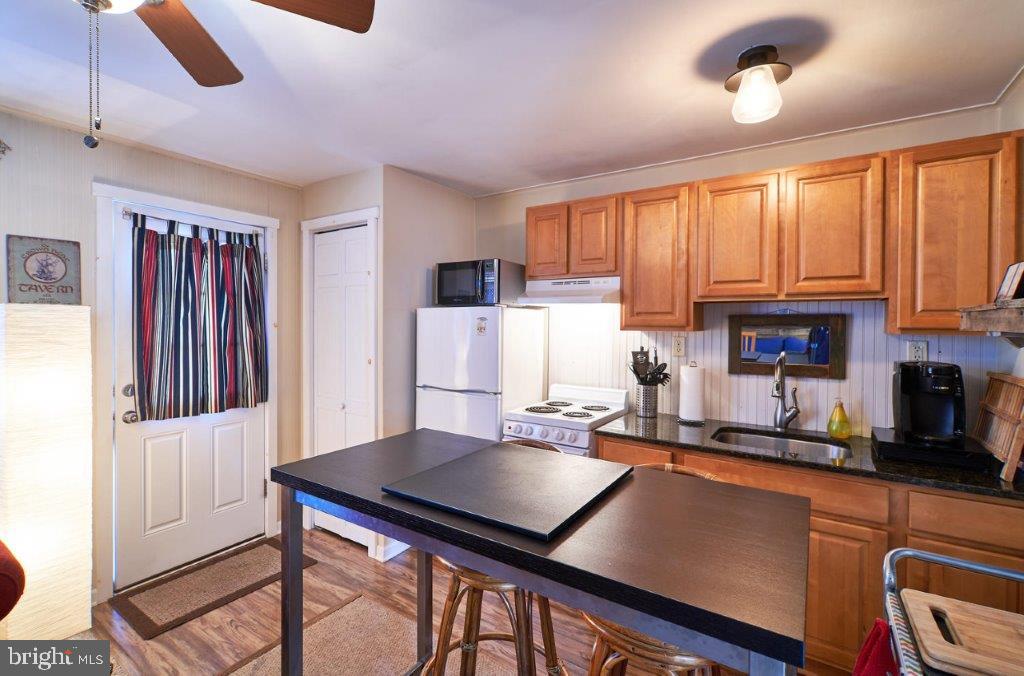 124 E 17TH STREET 2