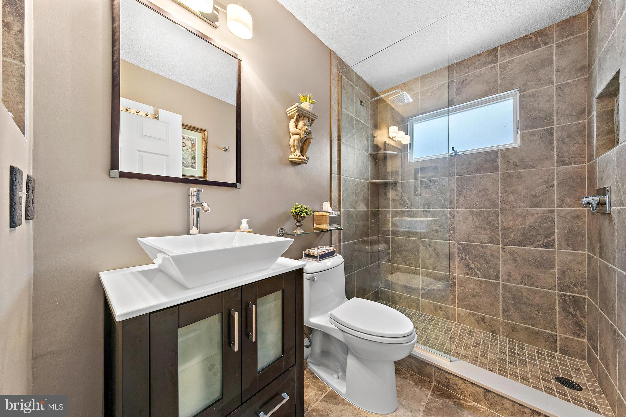 21 W 87TH STREET