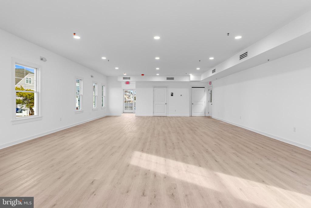 1511 LONG BEACH BOULEVARD