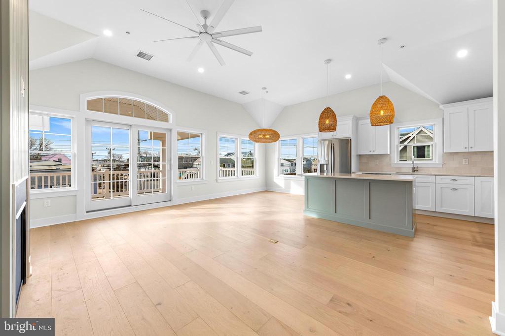 1511 LONG BEACH BOULEVARD