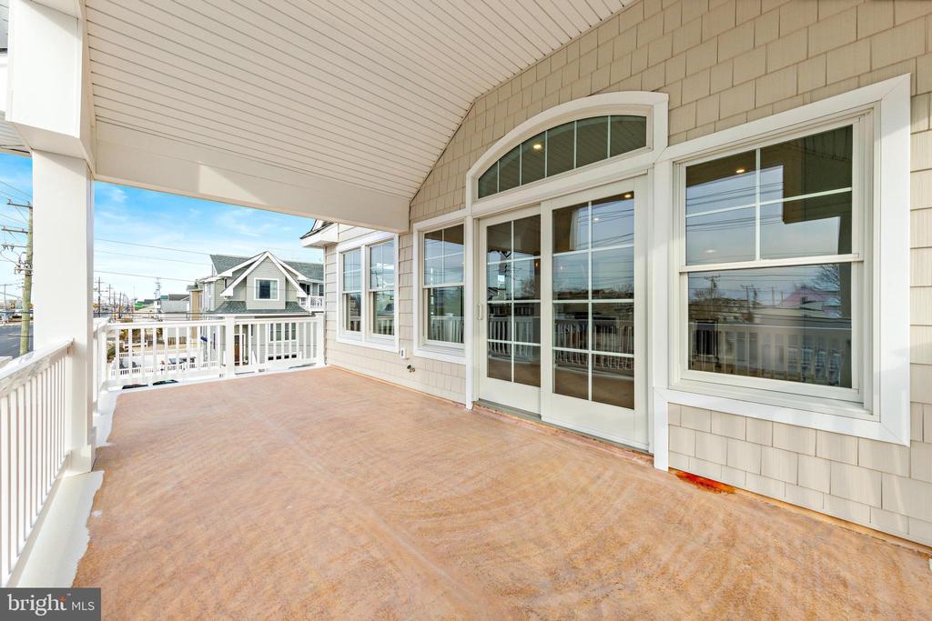 1511 LONG BEACH BOULEVARD