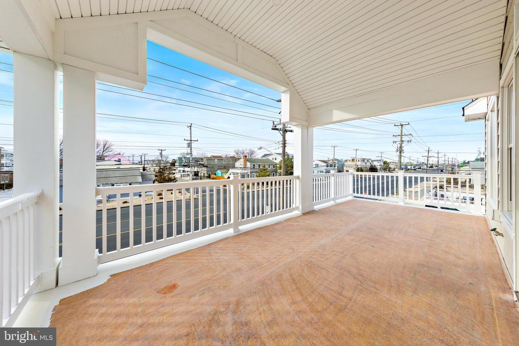 1511 LONG BEACH BOULEVARD