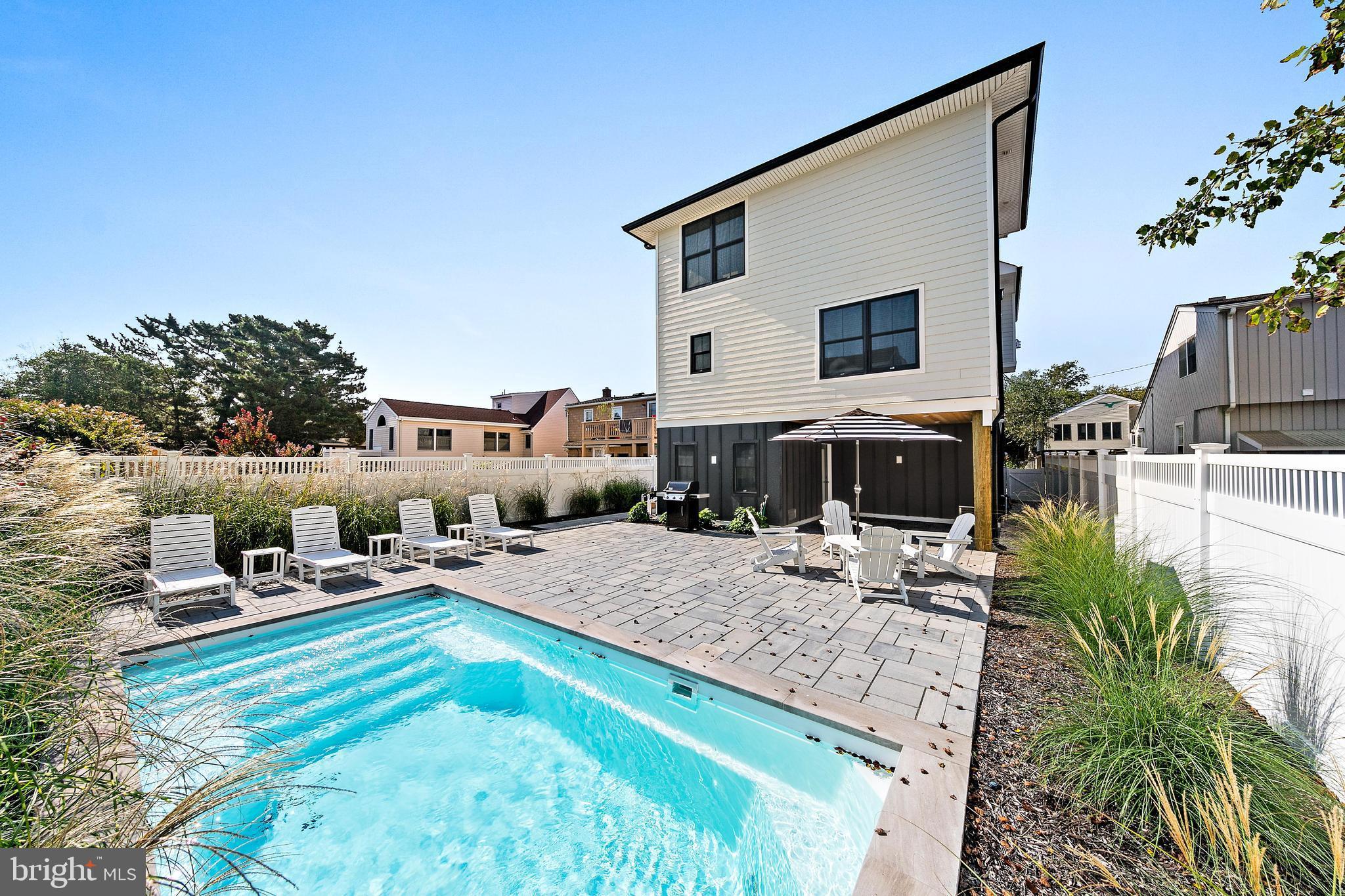 3 E 20TH STREET