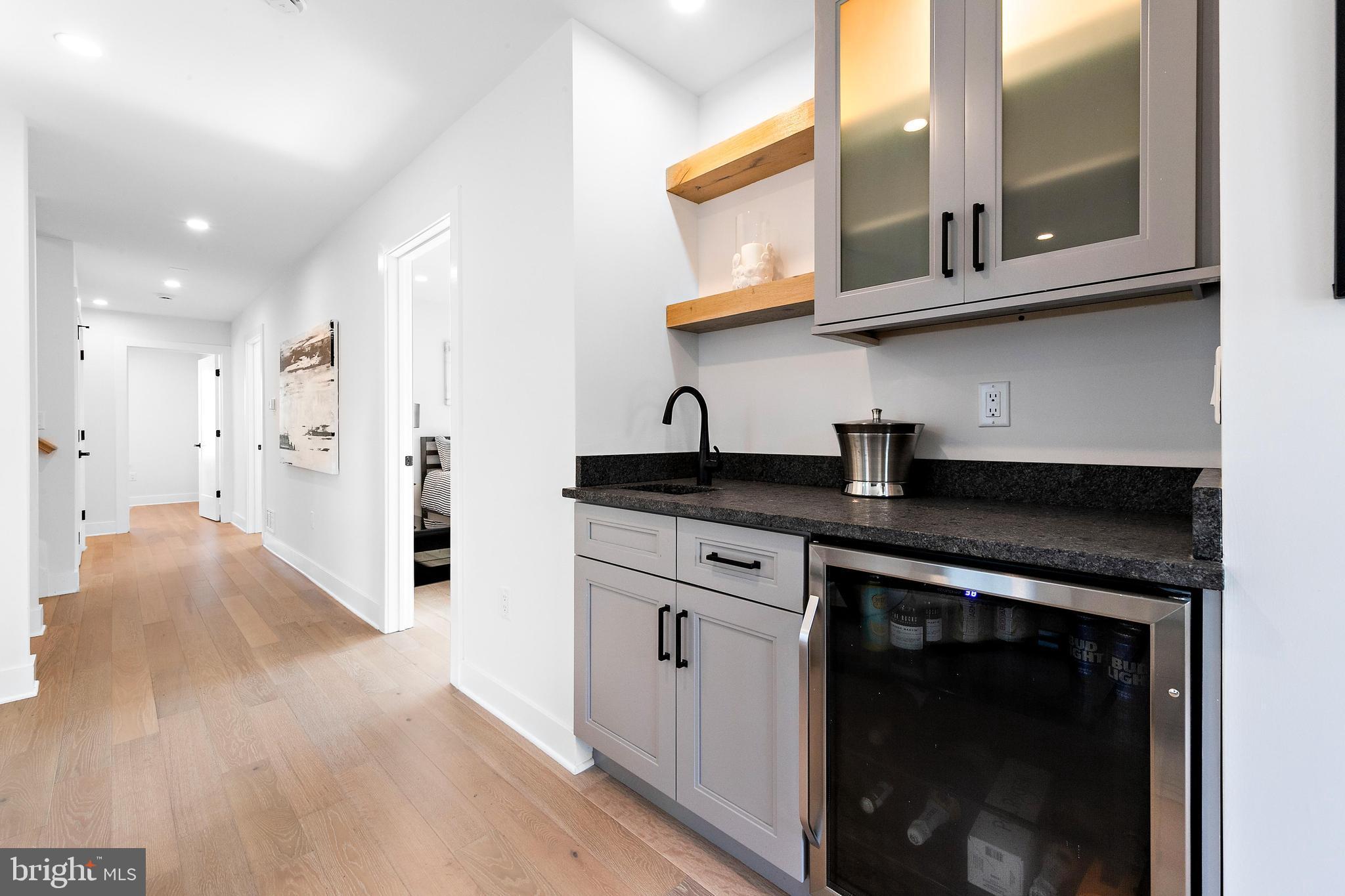 3 E 20TH STREET