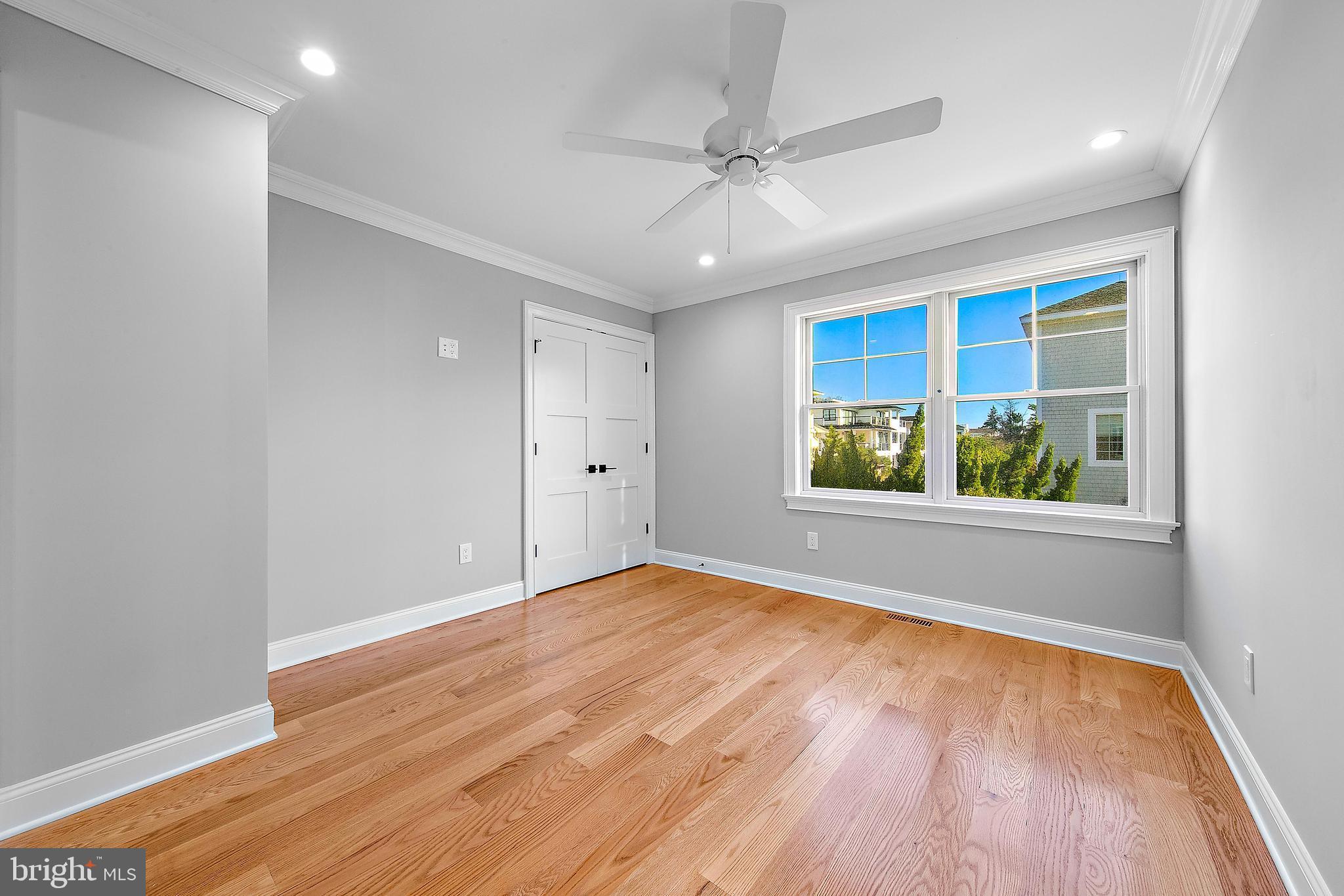 131-C LONG BEACH BOULEVARD